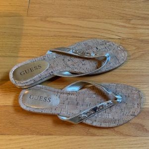 GUESS gold sandals size 8 in EUC!  Like new! 💁🏼